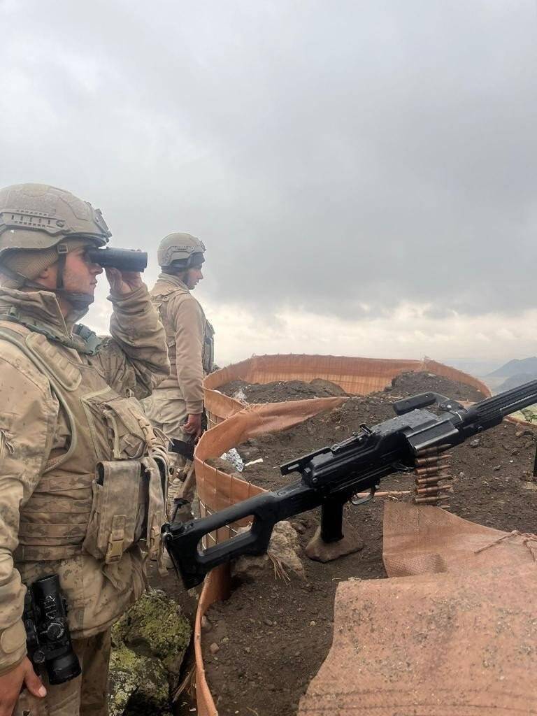 Ağrı ve Iğdır’da “Eren Abluka Sonbahar-Kış-12 Şehit Jandarma Uzman Çavuş Dursun Pampal Operasyonu”