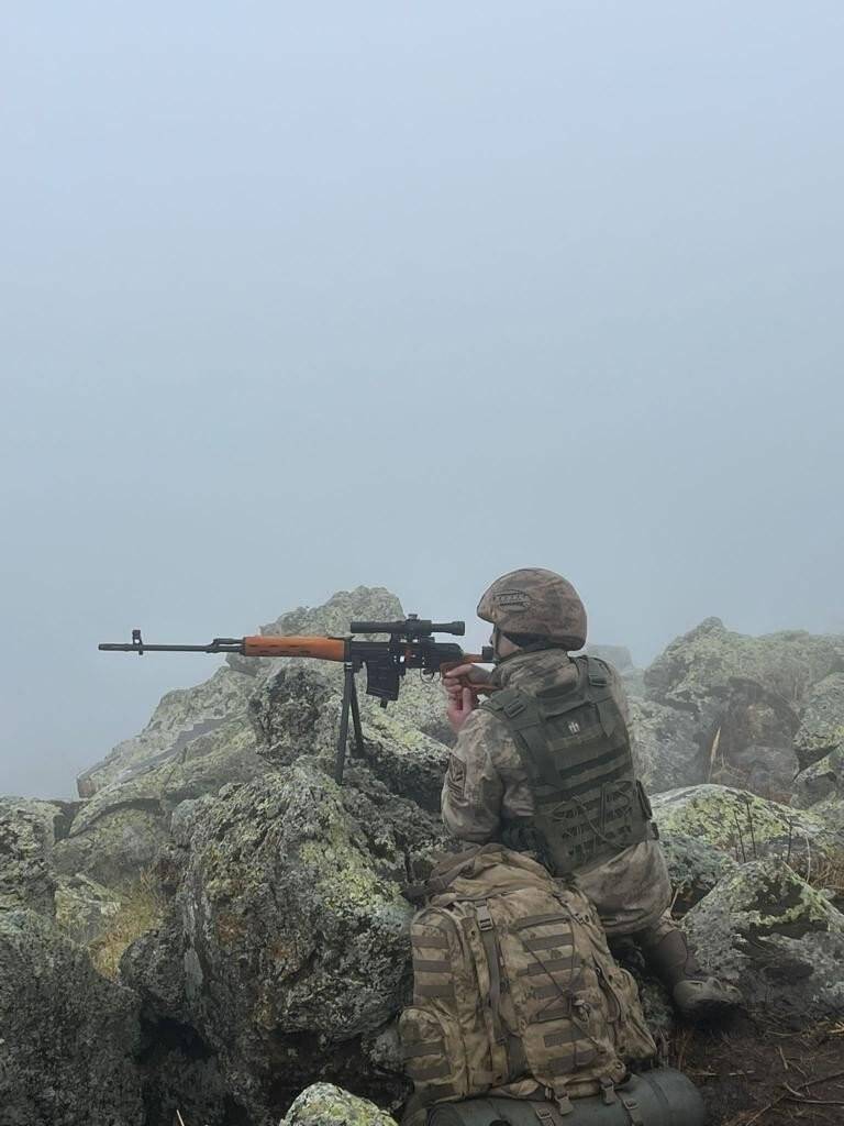 Ağrı ve Iğdır’da “Eren Abluka Sonbahar-Kış-12 Şehit Jandarma Uzman Çavuş Dursun Pampal Operasyonu”