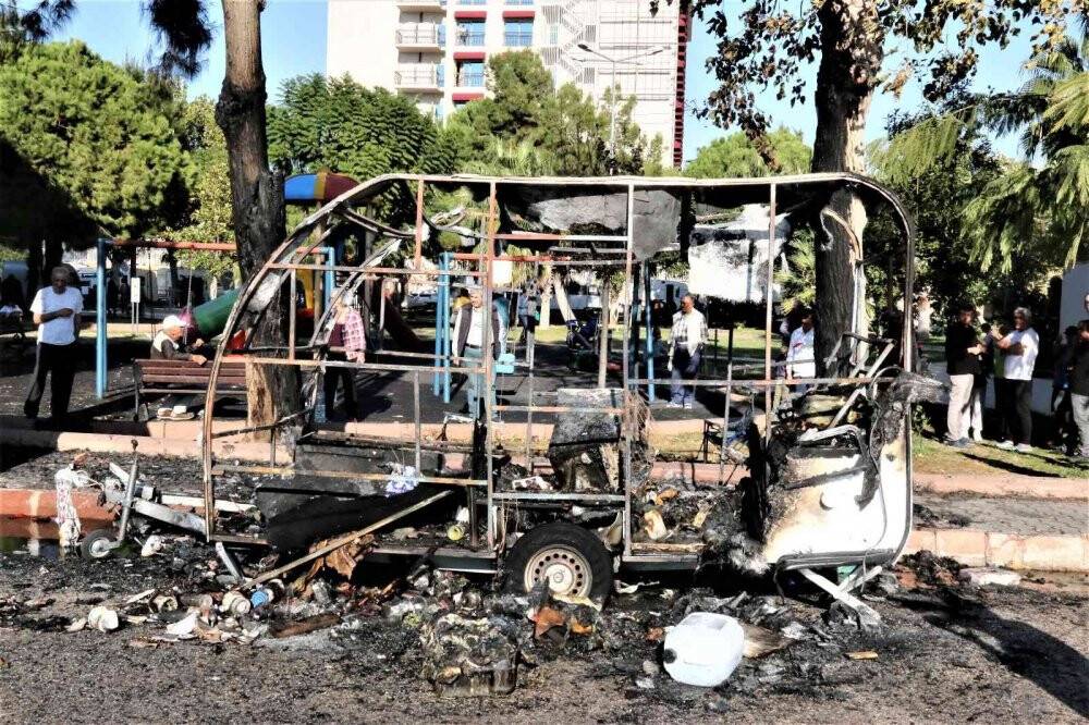 Alev alev yanan karavanda dinlenen kadın ölümden döndü