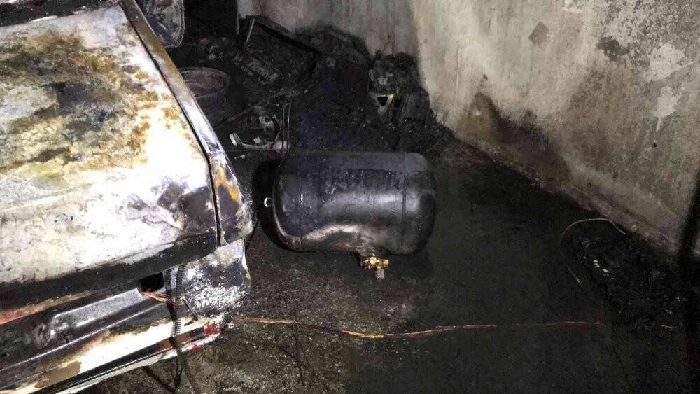 Konya’da patlayan LPG tankının iş yeri kapısını yerinden söktüğü anlar kamerada