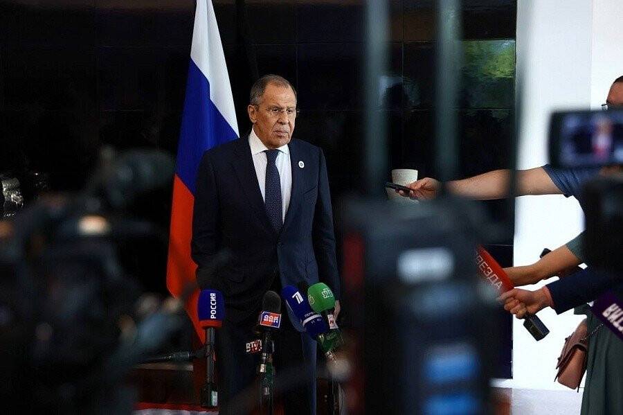 Lavrov: “ABD ve partnerlerinin Ukrayna tutumu nedeniyle Doğu Asya Zirvesi’nin ortak bildirisi reddedildi”