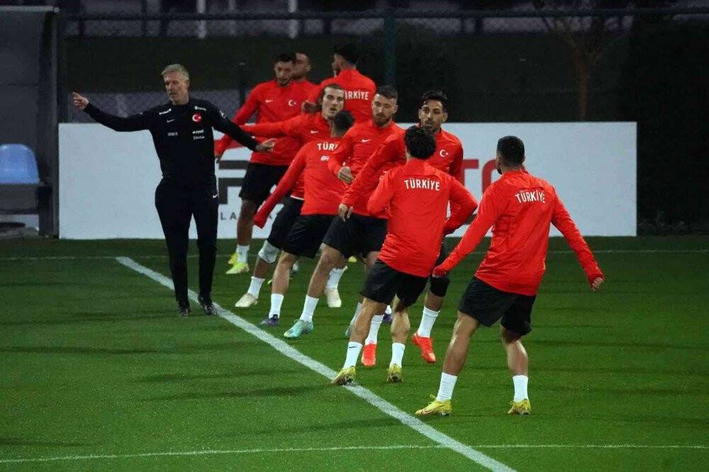 A Milli Takım, İskoçya ve Çekya hazırlıklarına başladı