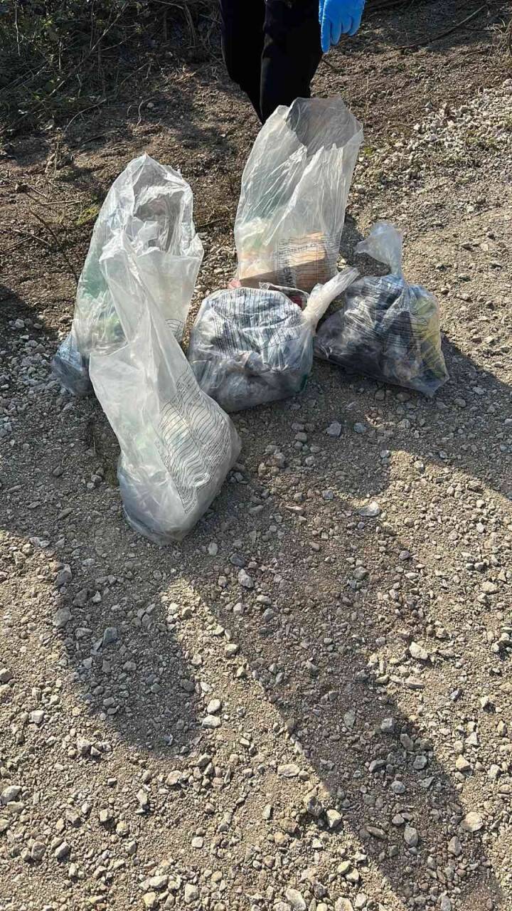 Aralarında eski yüzbaşının da olduğu kaçak silah çetesine operasyon