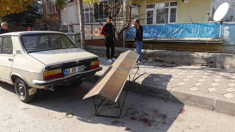 Kaldırımda yürürken, ölümden döndü