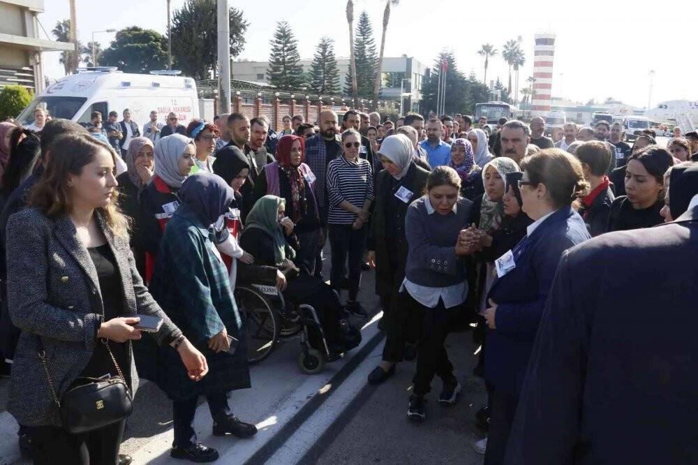 Terör kurbanı baba ve kızın  cenazeleri Adana’ya getirildi