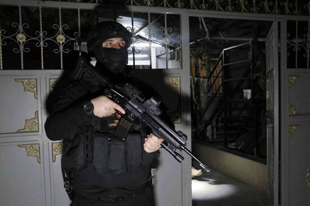 PKK/YPG üyelerine şafak baskını