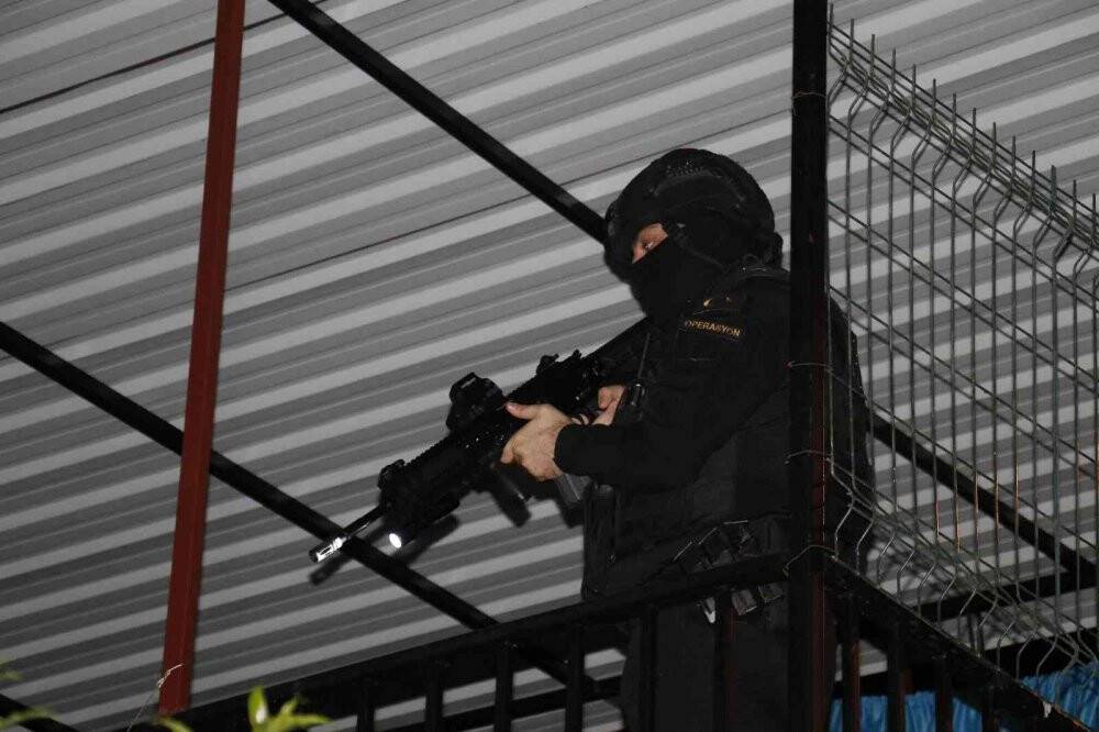 PKK/YPG üyelerine şafak baskını