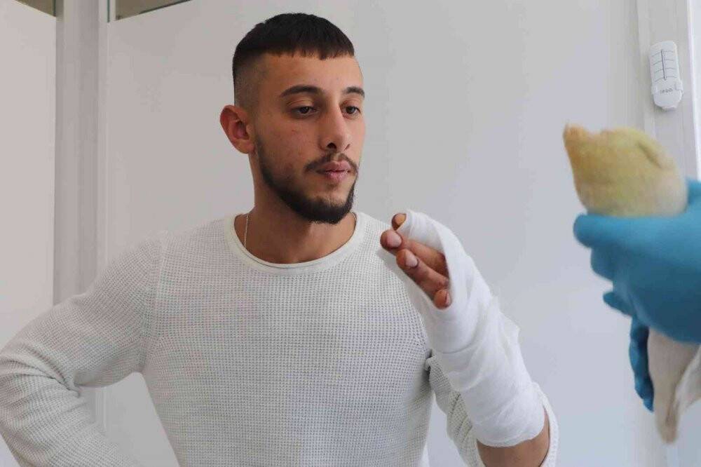 Kopan başparmağı 8 saat sonra yerine dikildi