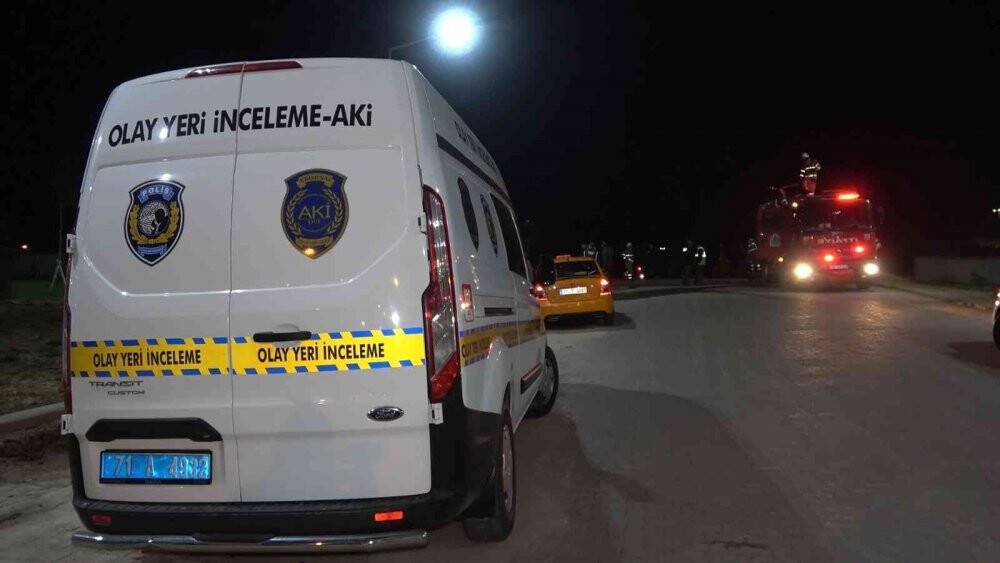 Park halindeki tanker alevlere teslim oldu