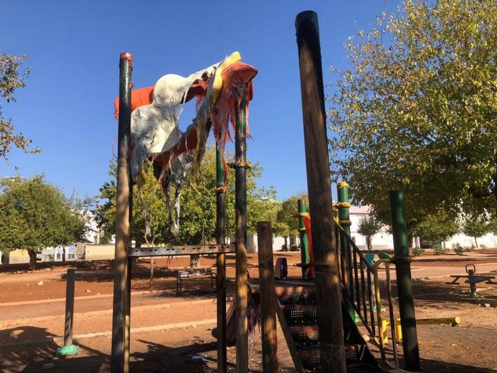 Parktaki yangının sebebi çocuklar çıktı