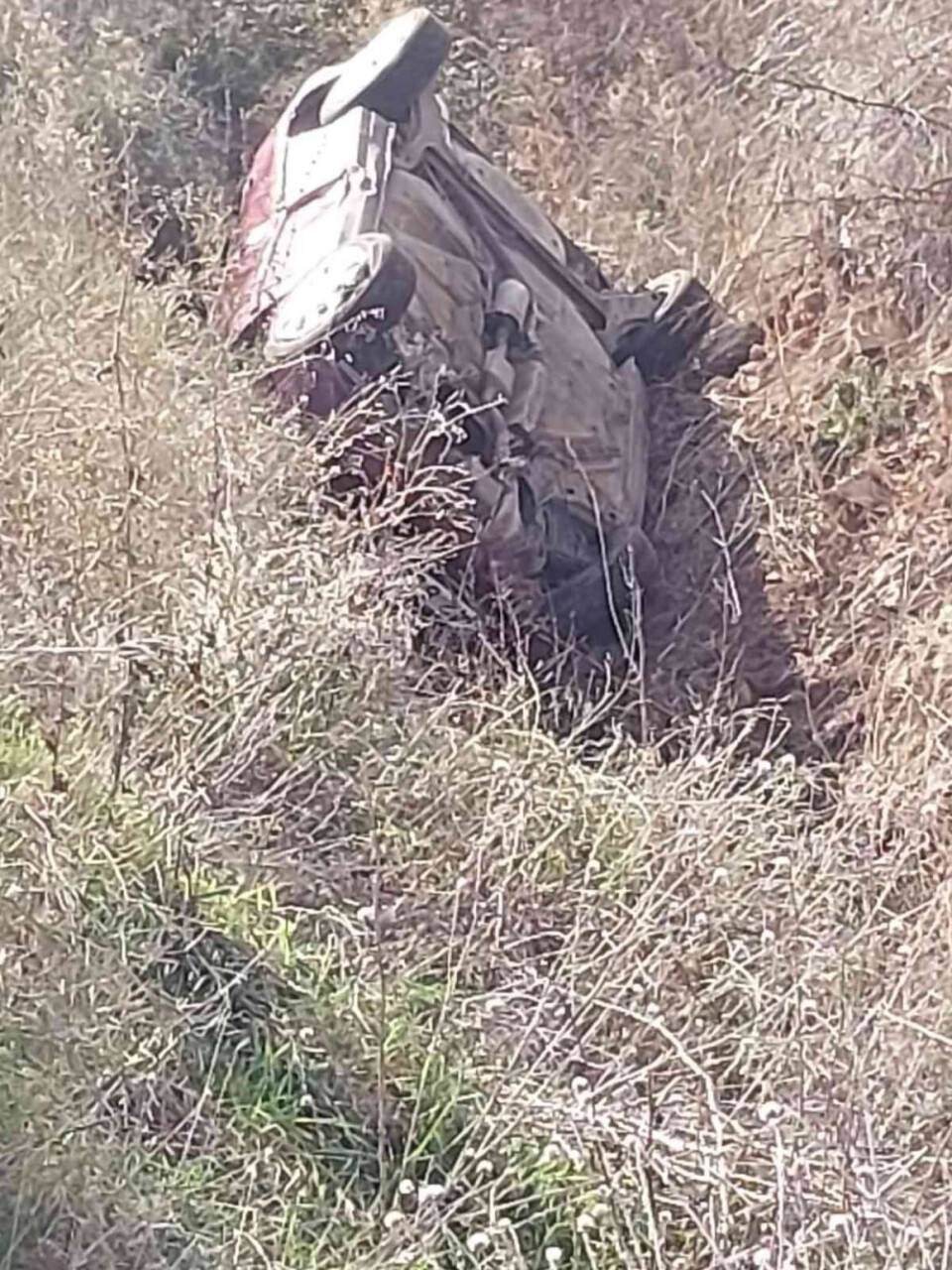 Kontrolden çıktı kanala devrildi