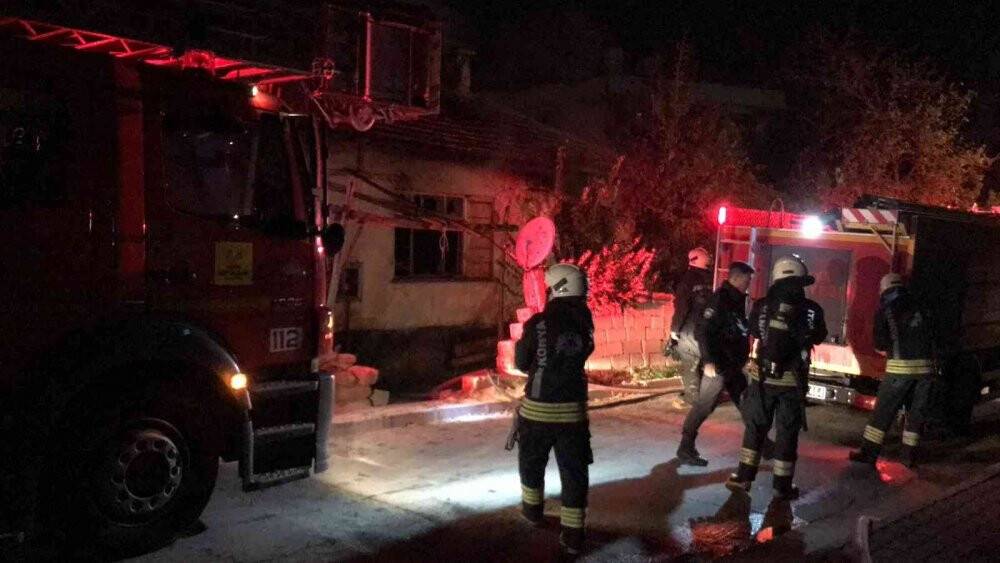 Konya’da müstakil evde yangın çıktı
