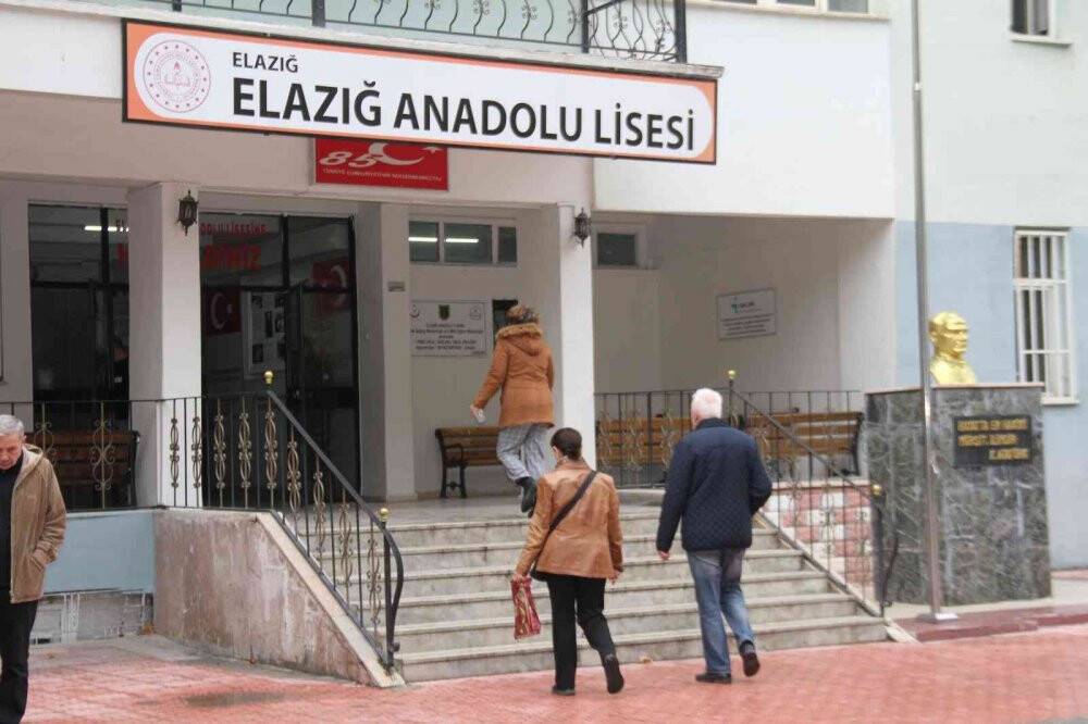 Uzun yıllar sonra sınava giren öğrenciler dikkat!