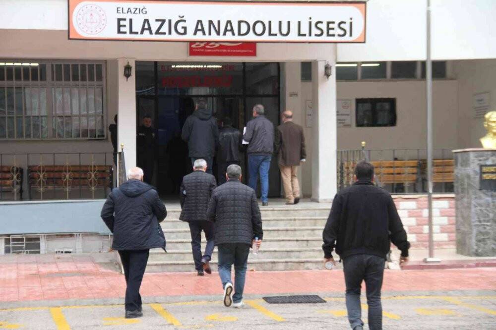 Uzun yıllar sonra sınava giren öğrenciler dikkat!