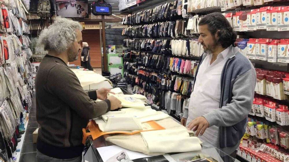 Havaların soğumasıyla birlikte vatandaşların yün ve termal içliklere rağbeti arttı