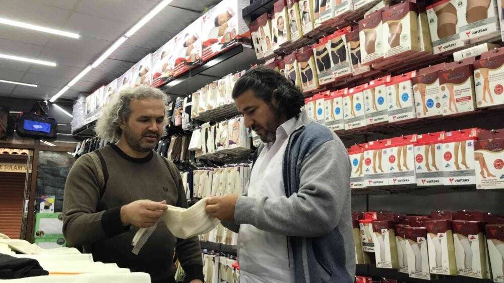 Havaların soğumasıyla birlikte vatandaşların yün ve termal içliklere rağbeti arttı