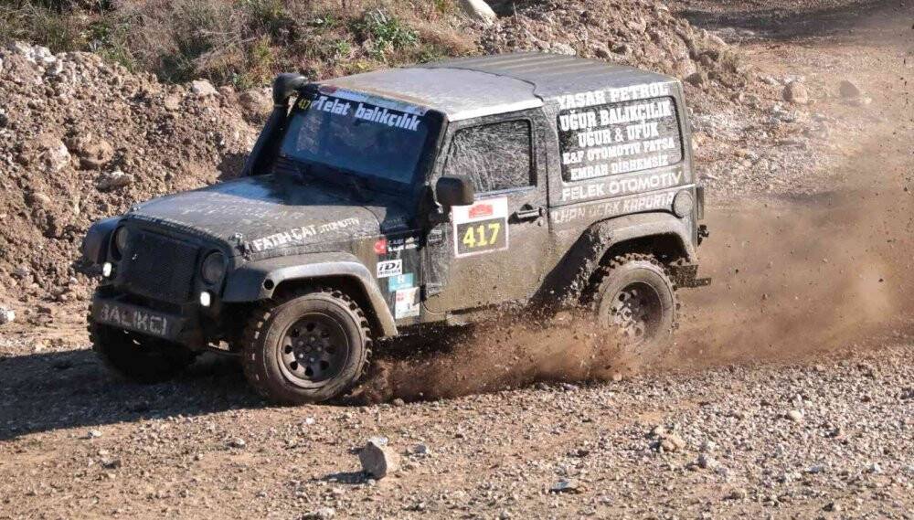 Off-Road yarışları nefes kesti