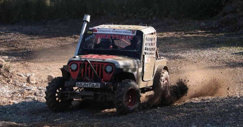 Off-Road yarışları nefes kesti