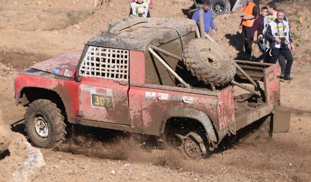 Off-Road yarışları nefes kesti