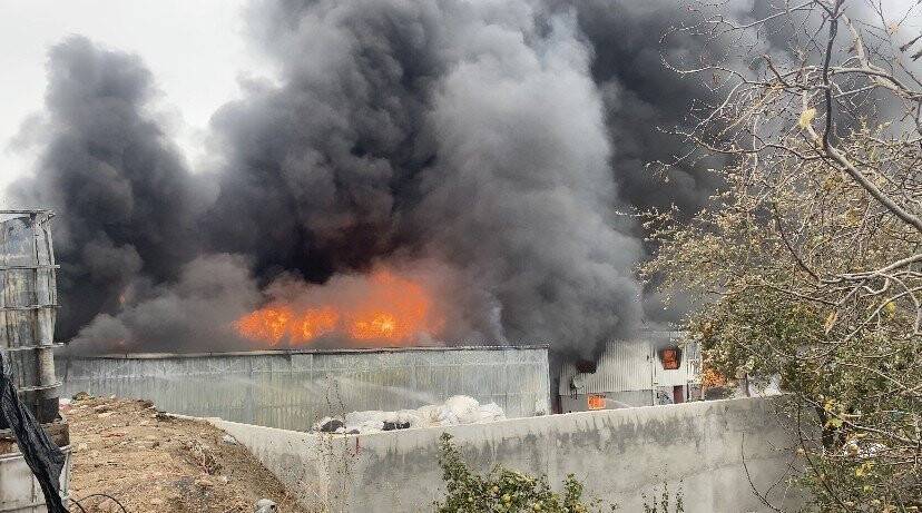 Rüzgarın etkisiyle büyümüştü, kontrol altına alındı