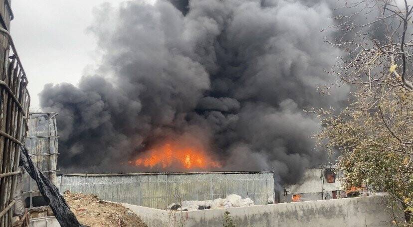 Rüzgarın etkisiyle büyümüştü, kontrol altına alındı