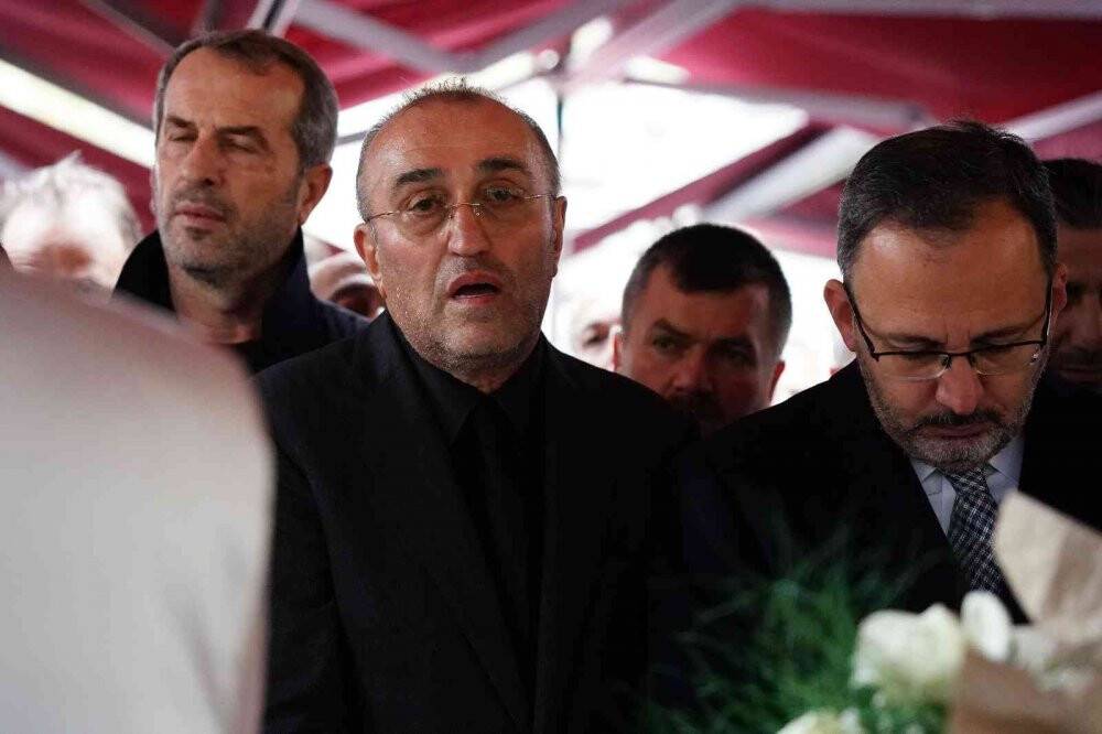 Abdurrahim Albayrak'ın torunu son yolculuğuna uğurlandı