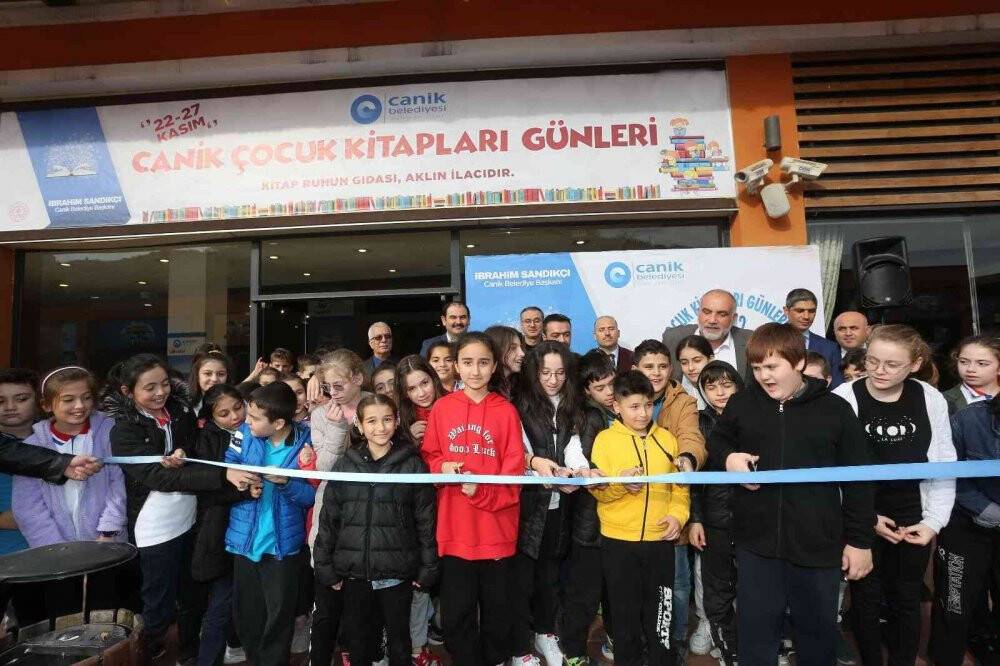 Başkan Sandıkçı: “Okuma kültürü kazanan bir nesil yetiştirmeliyiz”