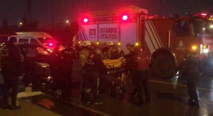 Motor kurye otomobille çarpıştı: 1 ölü