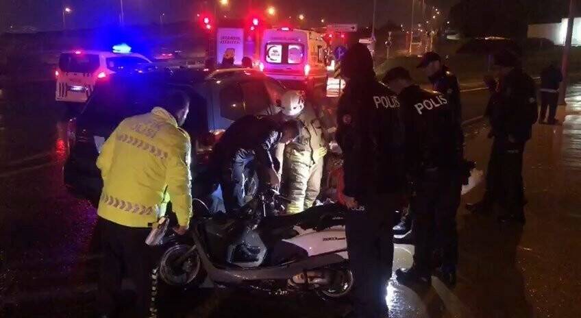 Motor kurye otomobille çarpıştı: 1 ölü