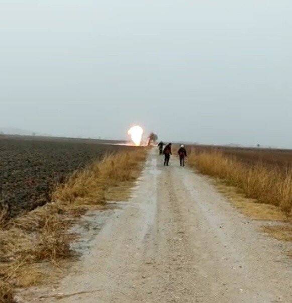 Doğal gaz boru hattına yıldırım düştü