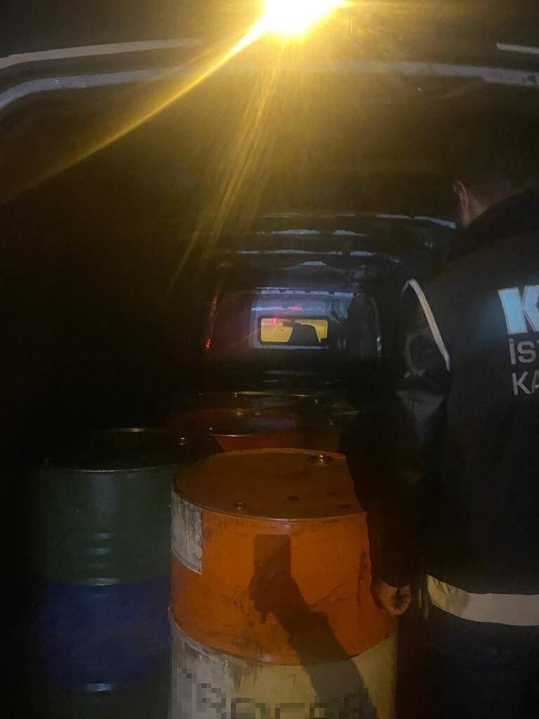 İstanbul’da 4 ton karışımlı akaryakıt ele geçirildi
