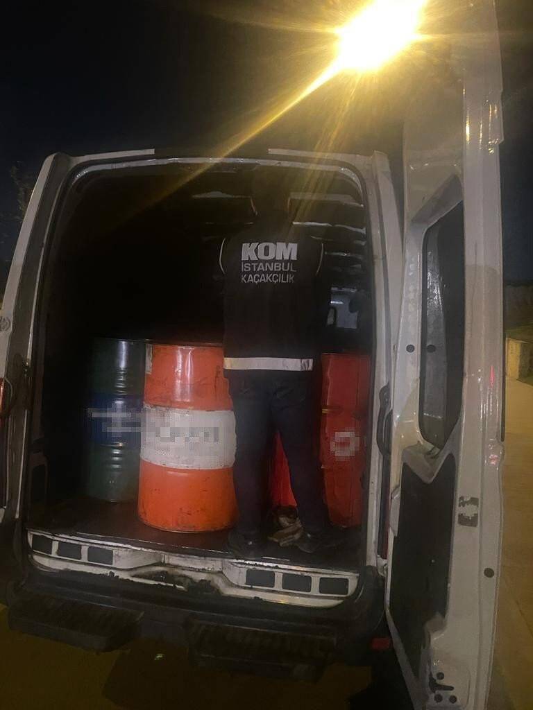 İstanbul’da 4 ton karışımlı akaryakıt ele geçirildi