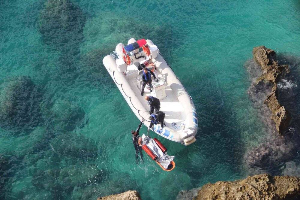 Falezlerde 22 yaşında bir gencin cesedi bulundu