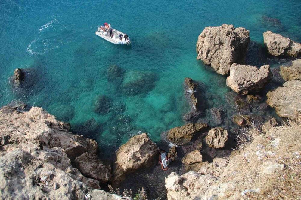 Falezlerde 22 yaşında bir gencin cesedi bulundu