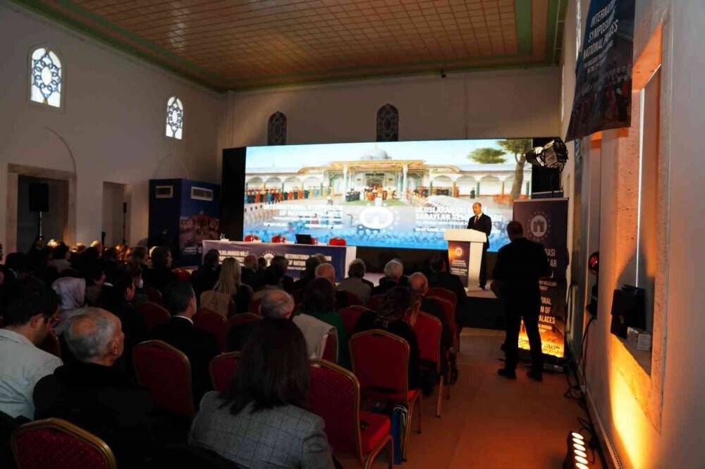 Topkapı Sarayı’nda Uluslararası ‘Saray-Müzeler’ Sempozyumu başladı