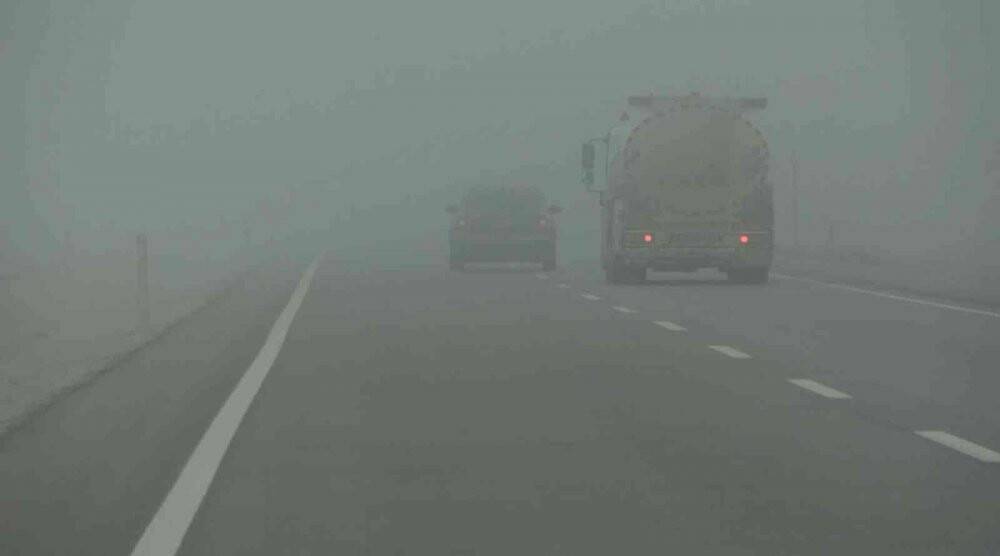 O şehirde yoğun sis etkili oluyor
