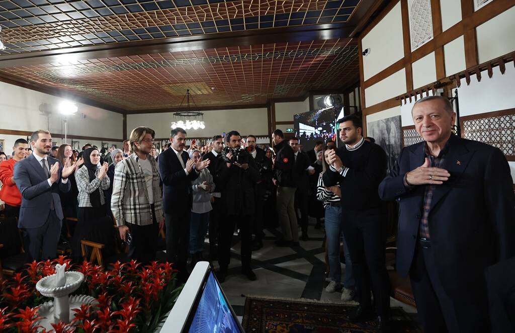 aa-20221127-29567843-29567831-cumhurbaskani-erdogan-konya-genclik-bulusmasinda-konustu.jpg
