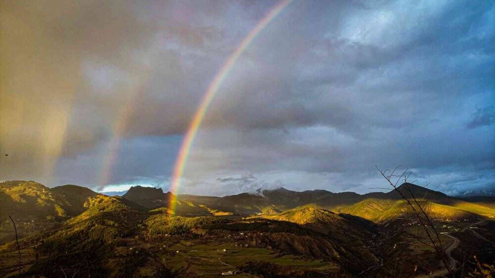 Artvin'de gökkuşağının eşsiz manzarası