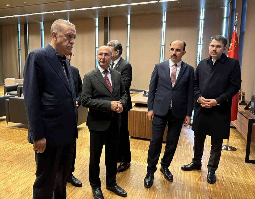 Başkanı Pekyatırmacı’dan Başkan Erdoğan’a eser takdimi