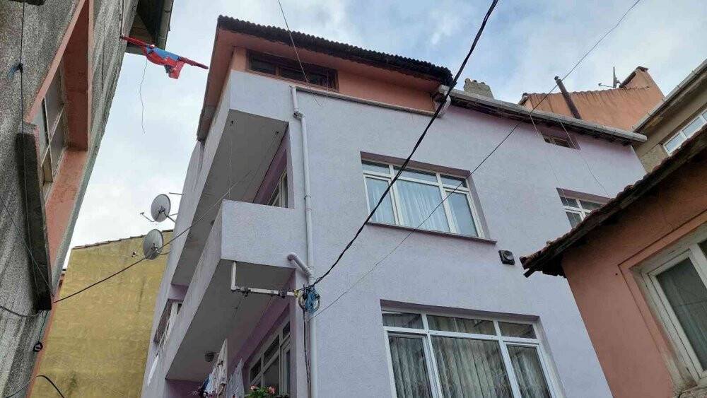 Çalışmak isteyen eşini öldürdü