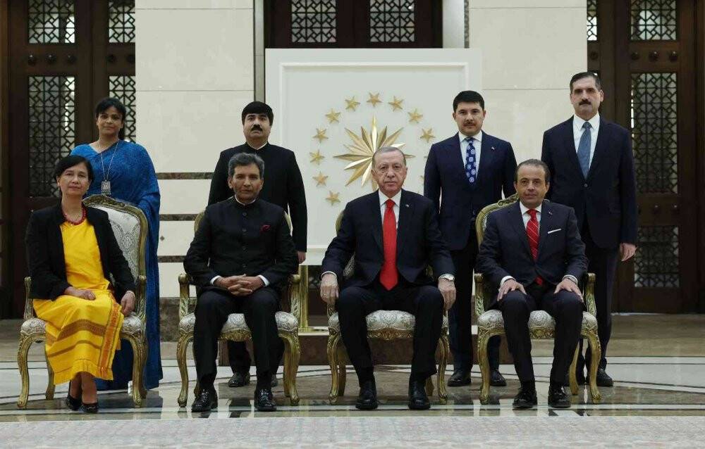 Hindistan Büyükelçisinden Cumhurbaşkanı Erdoğan'a güven mektubu