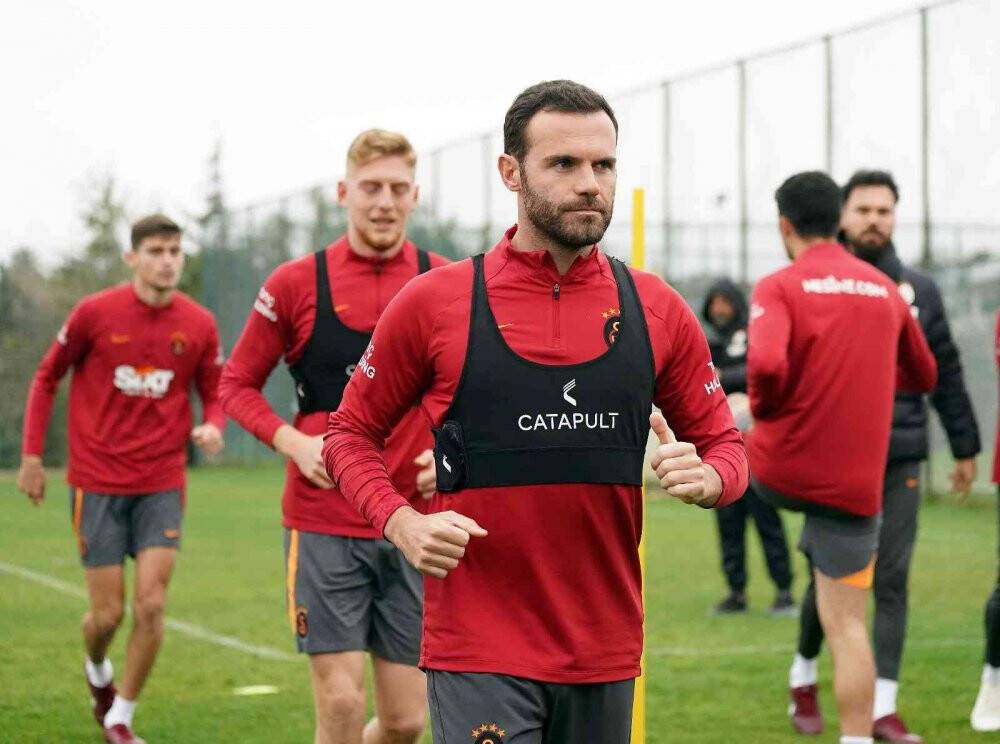 Galatasaray hazırlıklarını sürdürdü