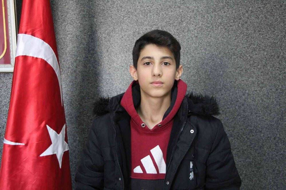 Sadece iki günde İstiklal Marşı’nı Arapça ezberledi