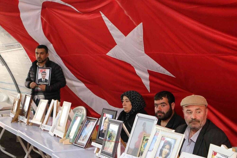 Evlat nöbetindeki baba: “Mücadelemiz olumlu sonuç veriyor”