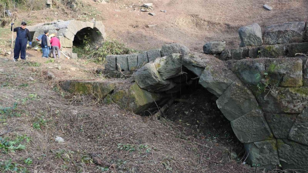 Karadeniz kıyısında günümüze ulaşabilen tek antik tiyatro