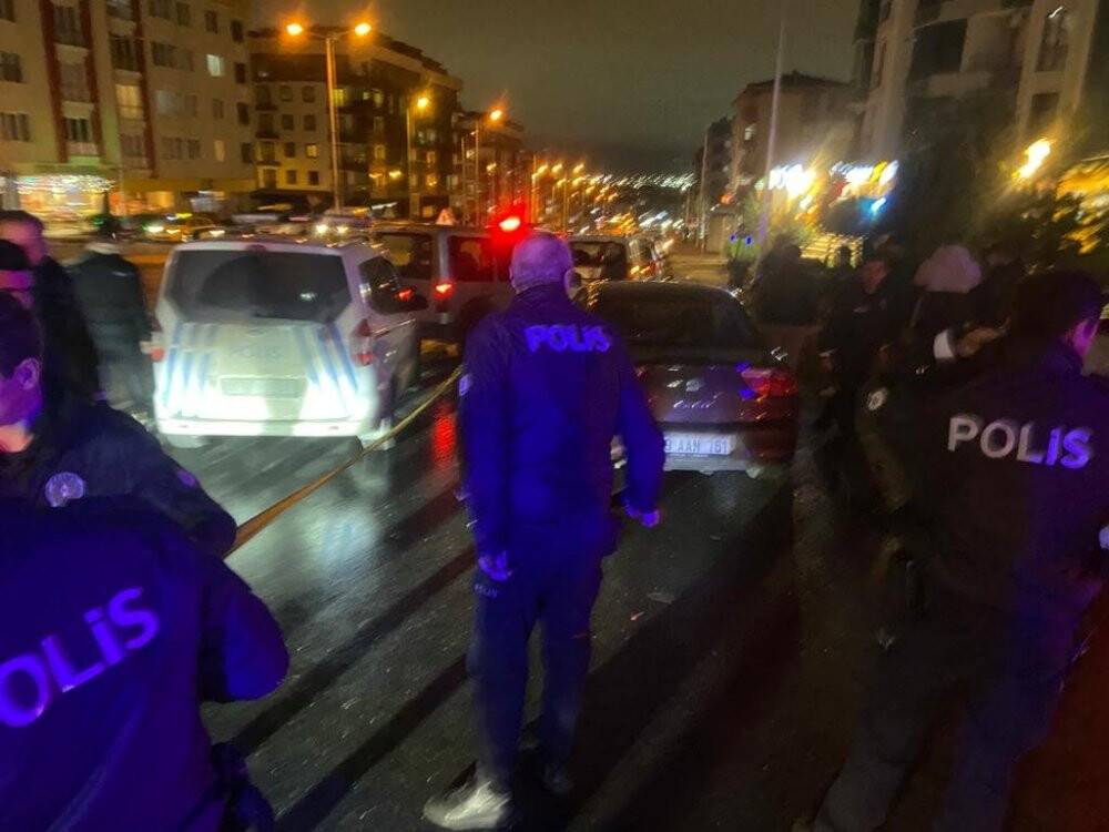 ‘Ne bakıyorsun’ tartışmasında kan aktı