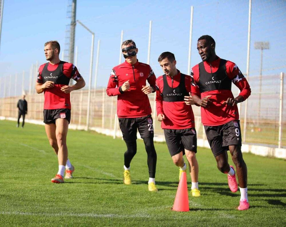 Sivasspor’da hazırlıklar sürüyor