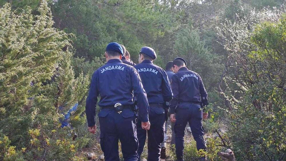 Ormanda bulunan kemiğin, kayıp gence ait olduğu tespit edildi