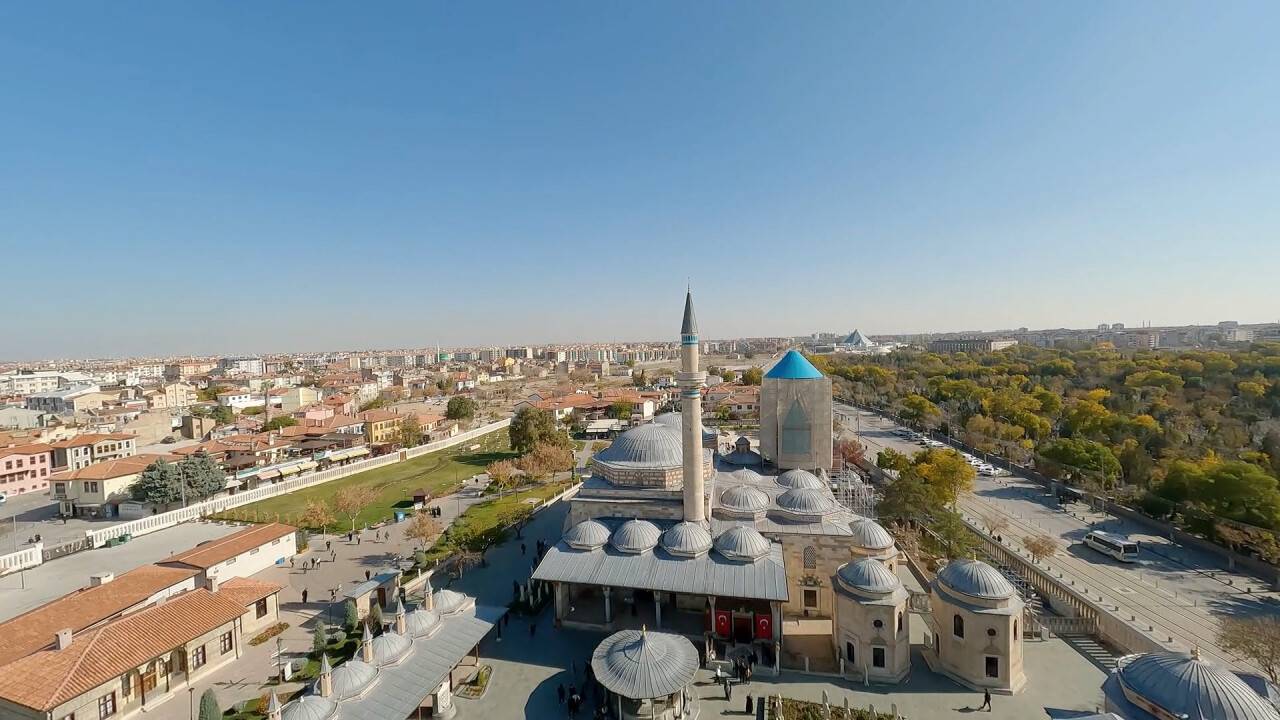 aa-20221207-29670216-29670214-mevlana-muzesi-fpv-dronla-goruntulendi.jpg