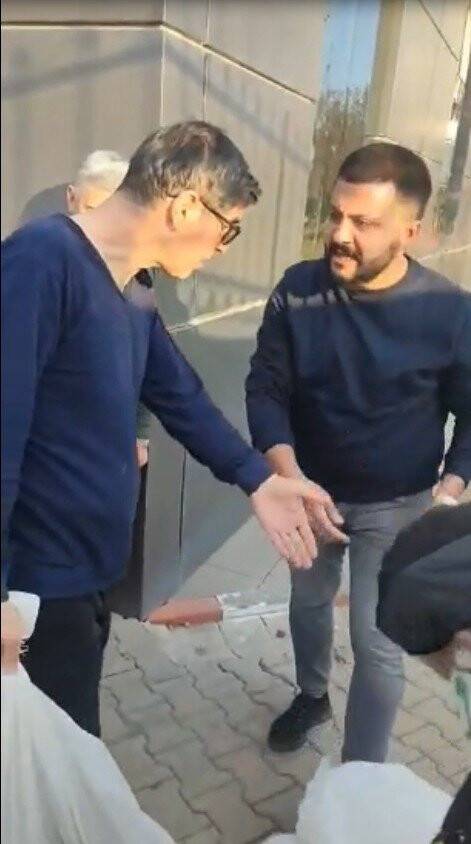 Bilecik’te KYK yurdunda skandal görüntü: Kedileri çuvallara koyarak topladılar